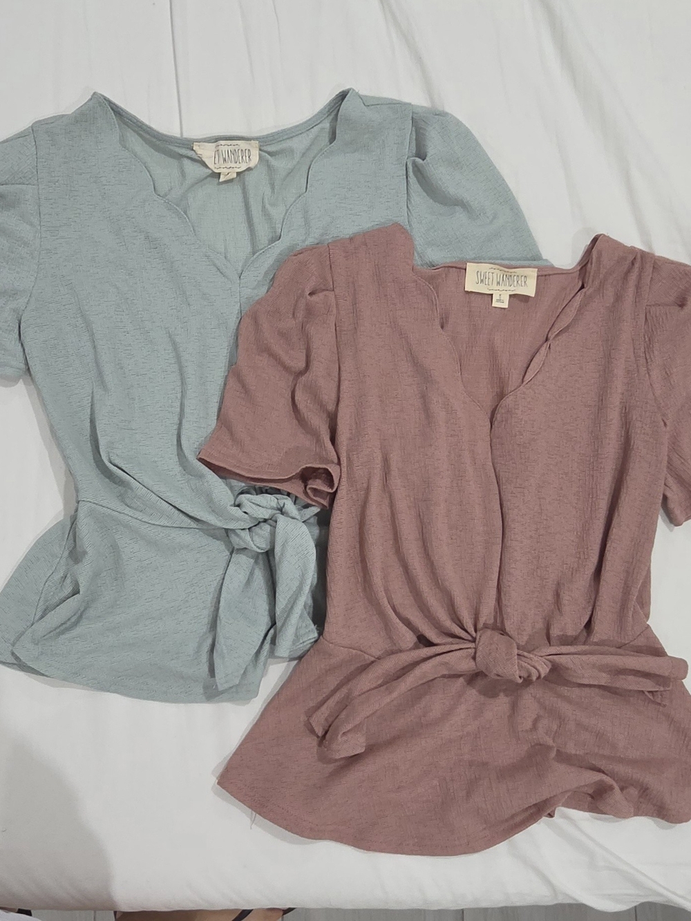 Sweet Wanderer Knot-Front V-Neck Tops in Dusty Rose and Pale Blue (Set Of Two)